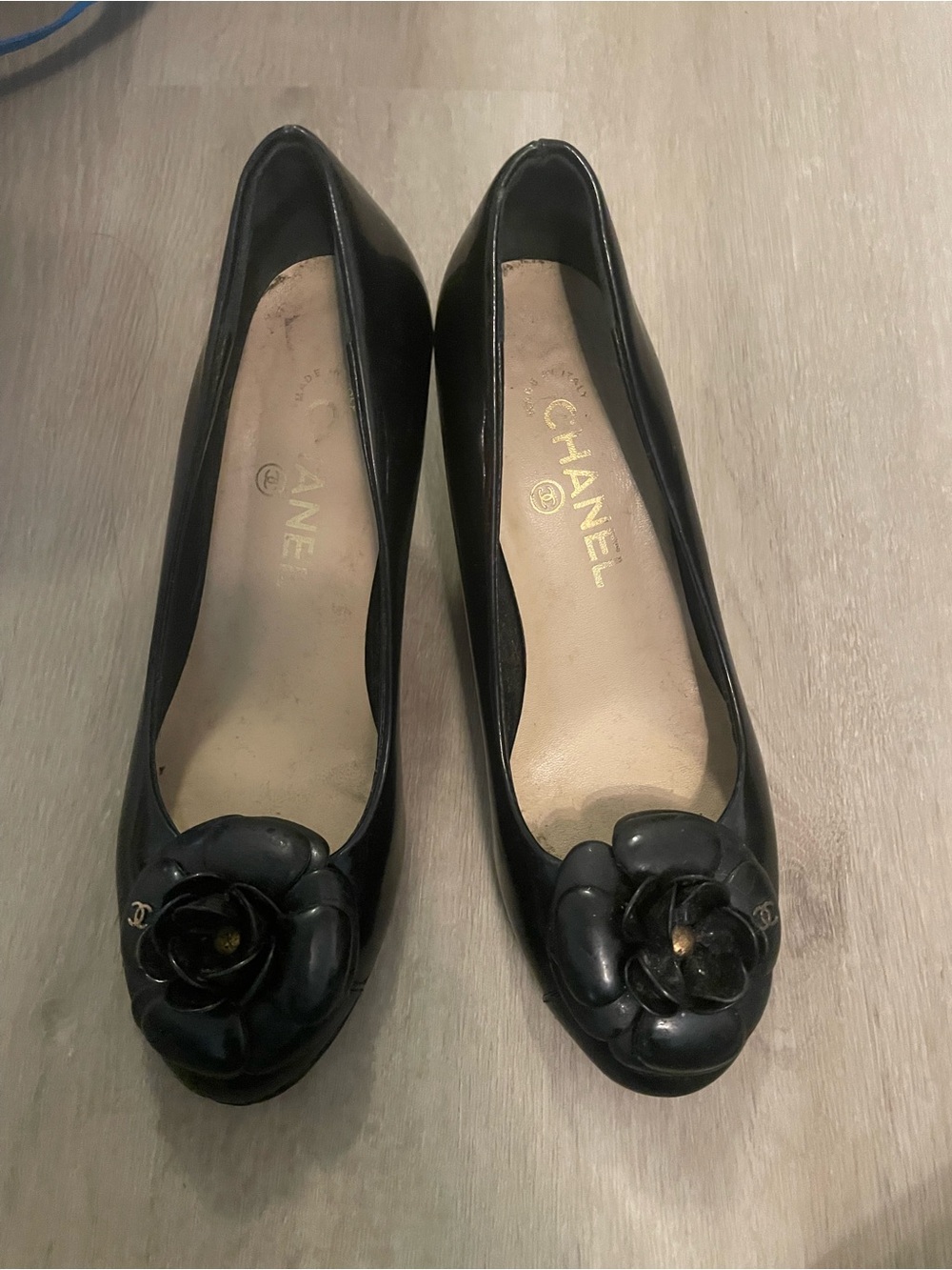 Chanel Black Camellia Leather Ballet heels